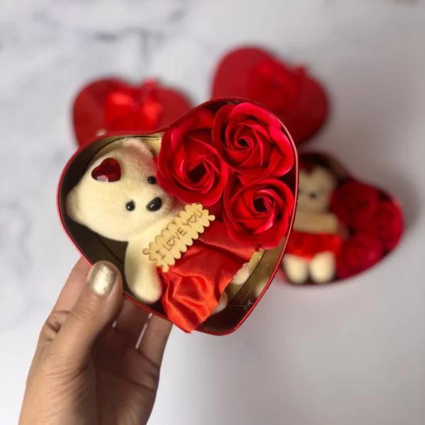 جعبه گل و خرس فلزی
