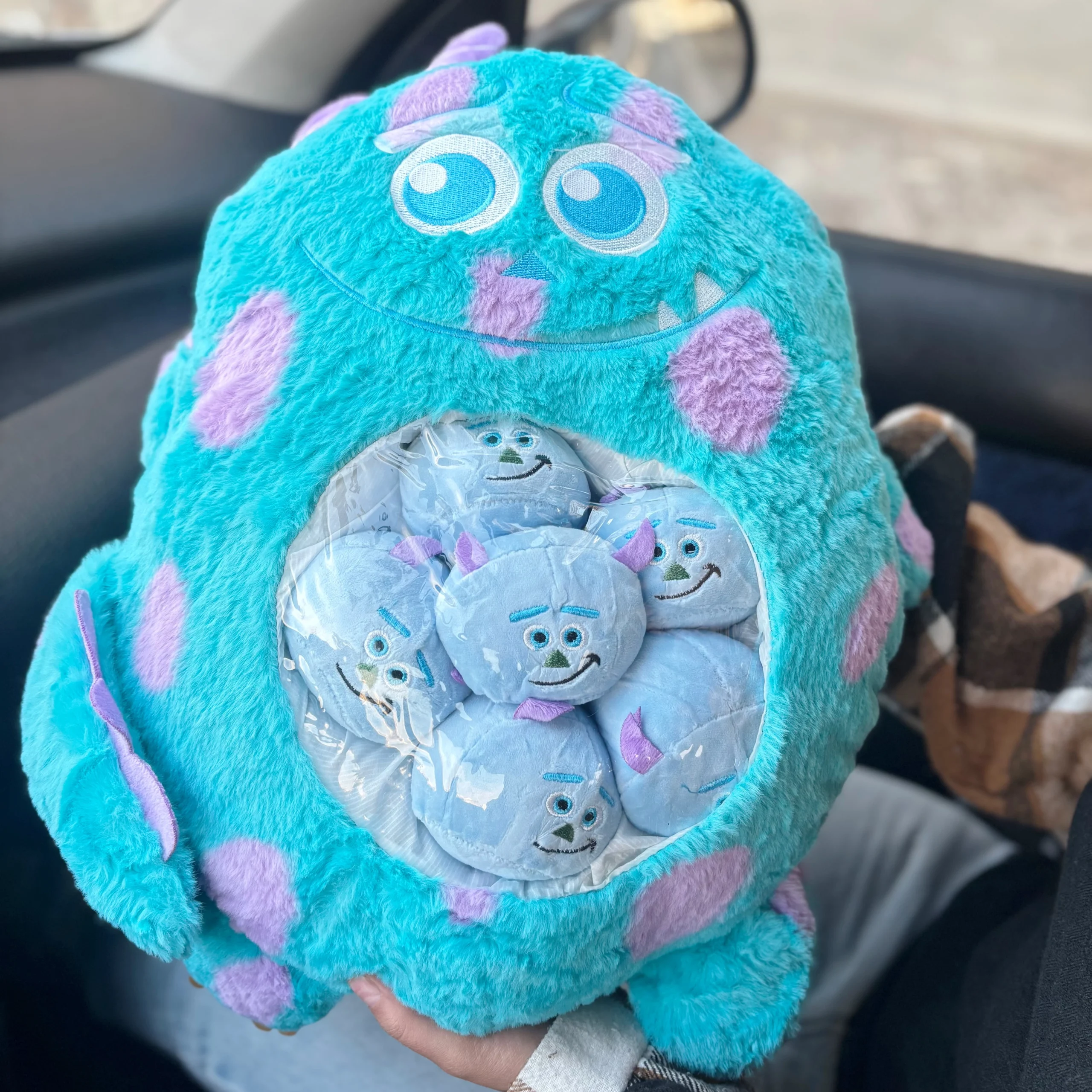 عروسک سالیوان بچه دار