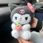 عروسک کرومی و ملودی توت فرنگی به دست