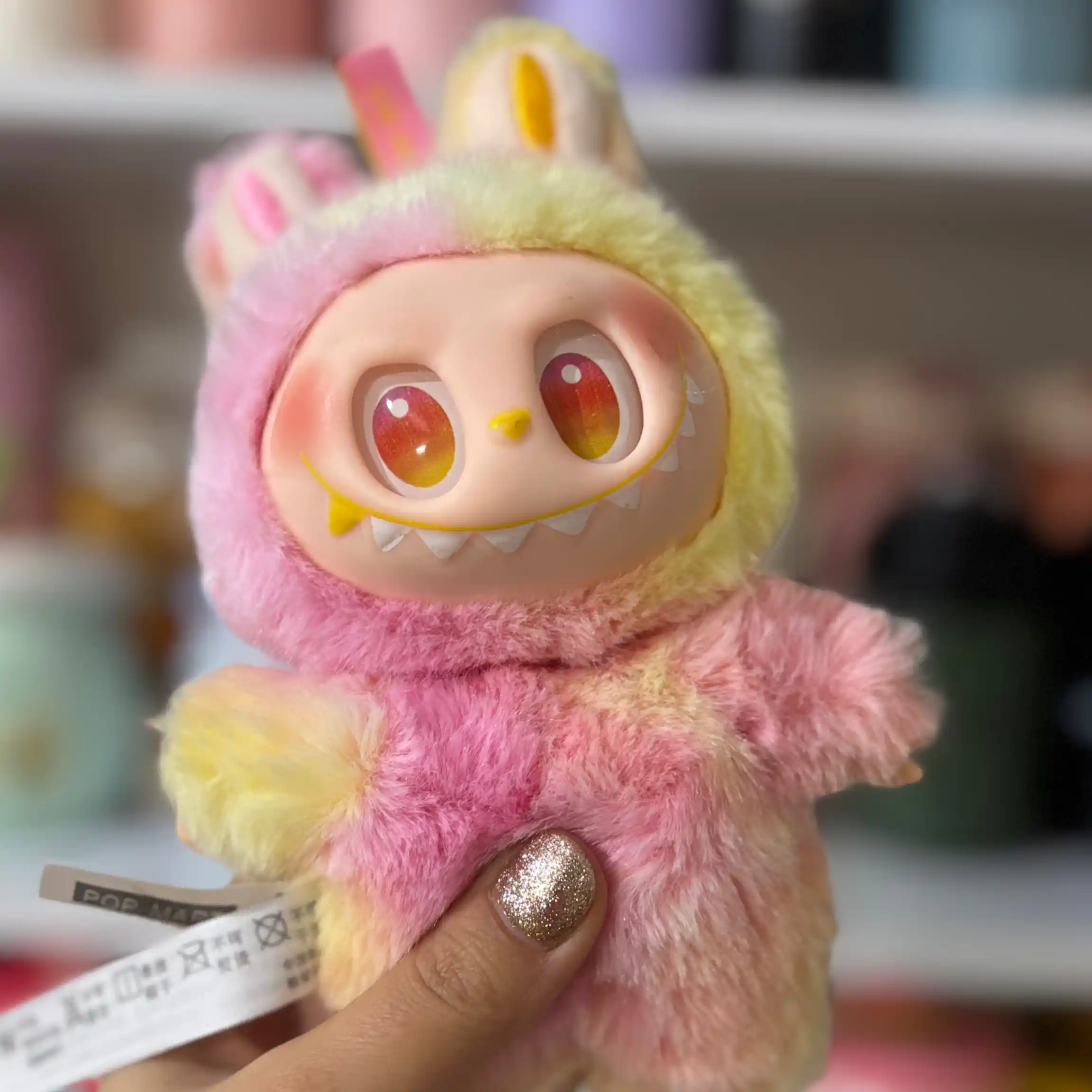 عروسک لبوبو مدل انرژی