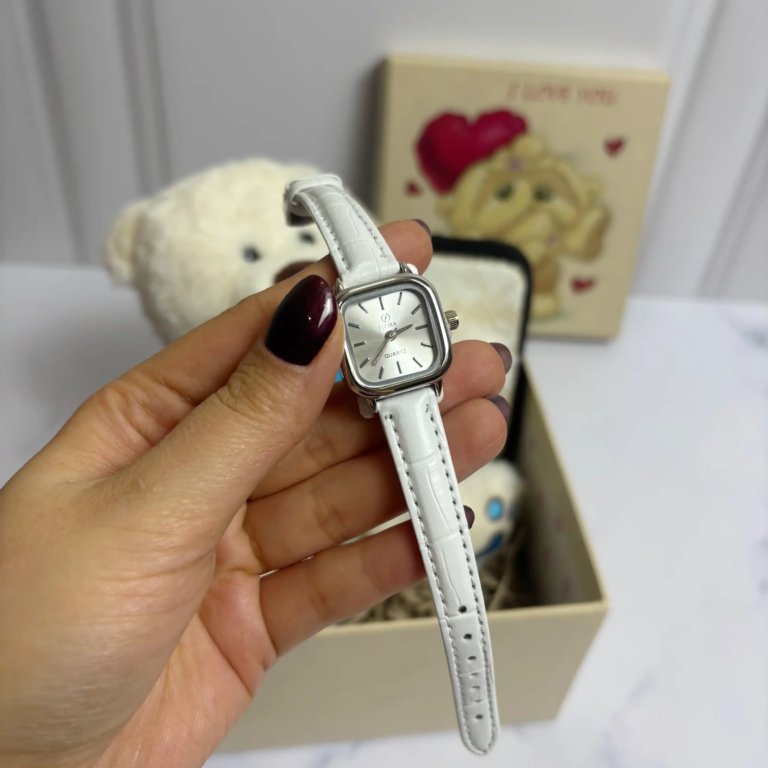 باکس هدیه دخترانه ولنتاین کد 2024